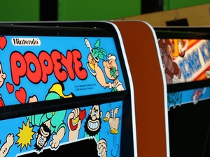 1984 Arcade Image #1