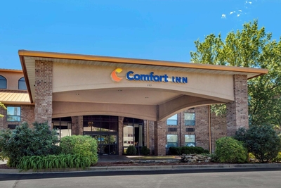 Comfort Inn at Thousand Hills Image #1